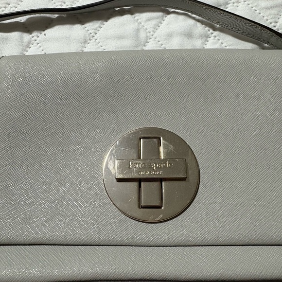 Kate Spade Newburry Lane Sally Crossbody Purse - Picture 2 of 12